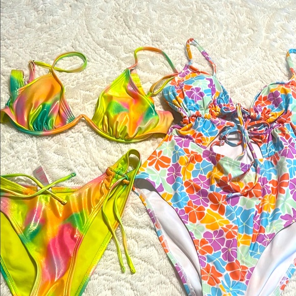Colorful Floral and Tie-Dye Swimsuit Set - Picture 1 of 3